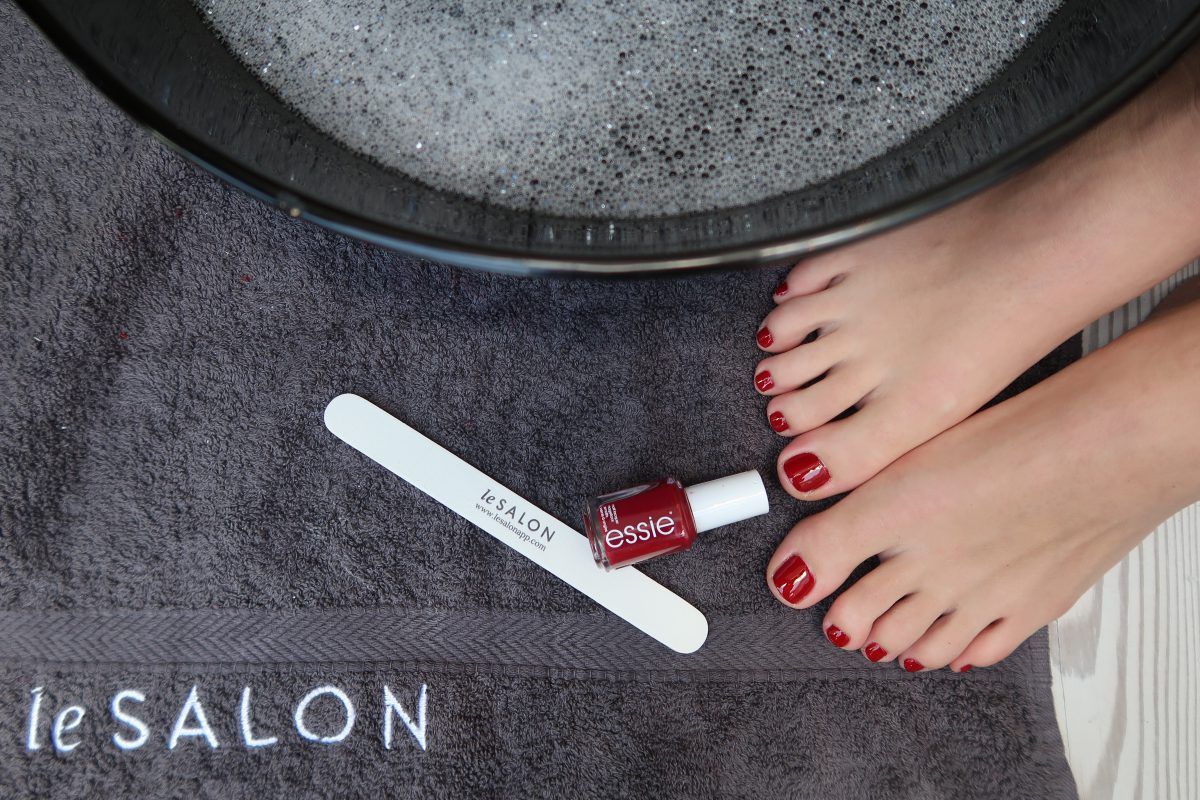 Pedicures: What exactly is an at-home pedicure? - LeSalon