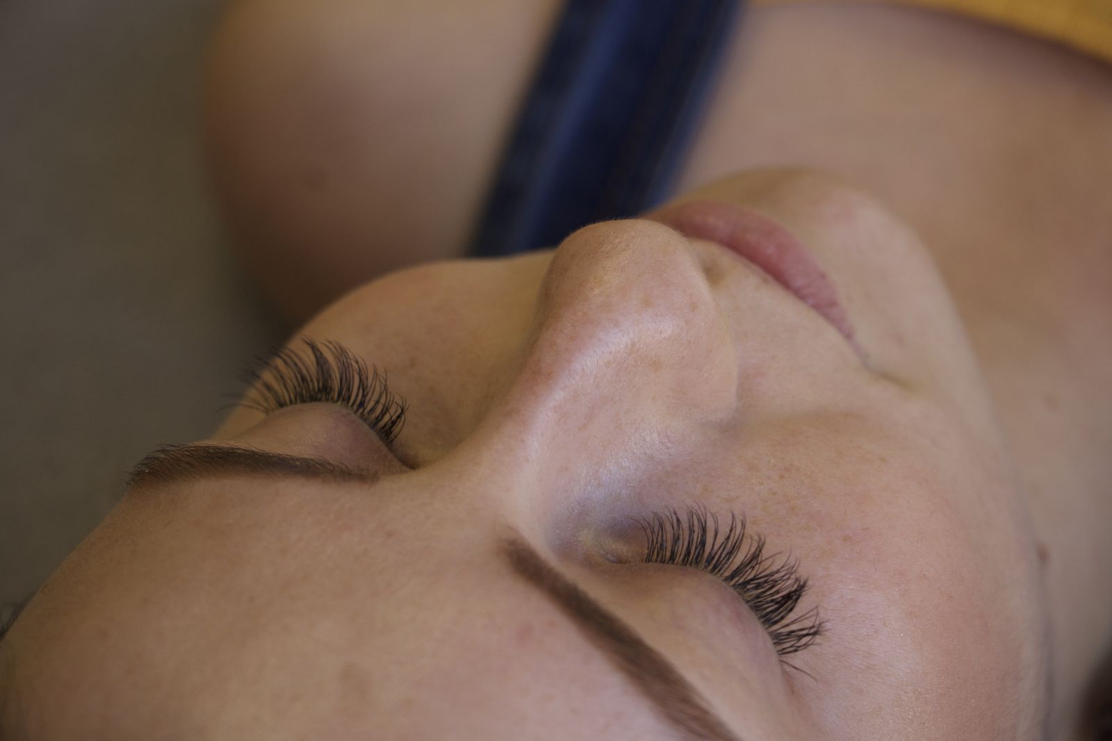 Why faux-mink eyelash extensions are your best bet